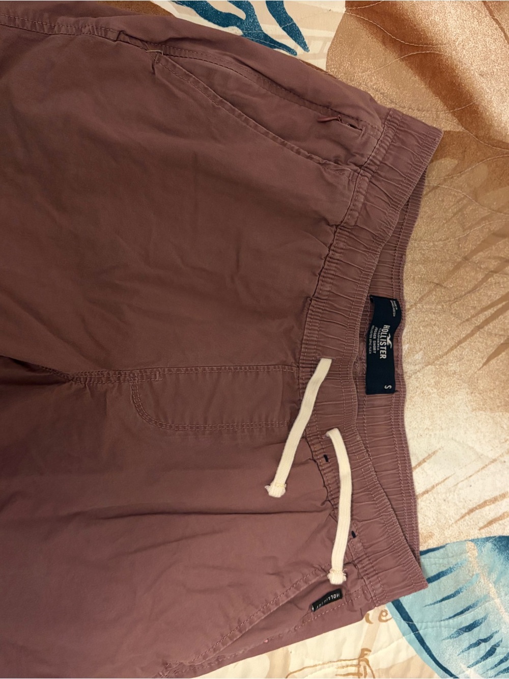 Hollister Men's Mauve Elastic Waist Drawstring Shorts
